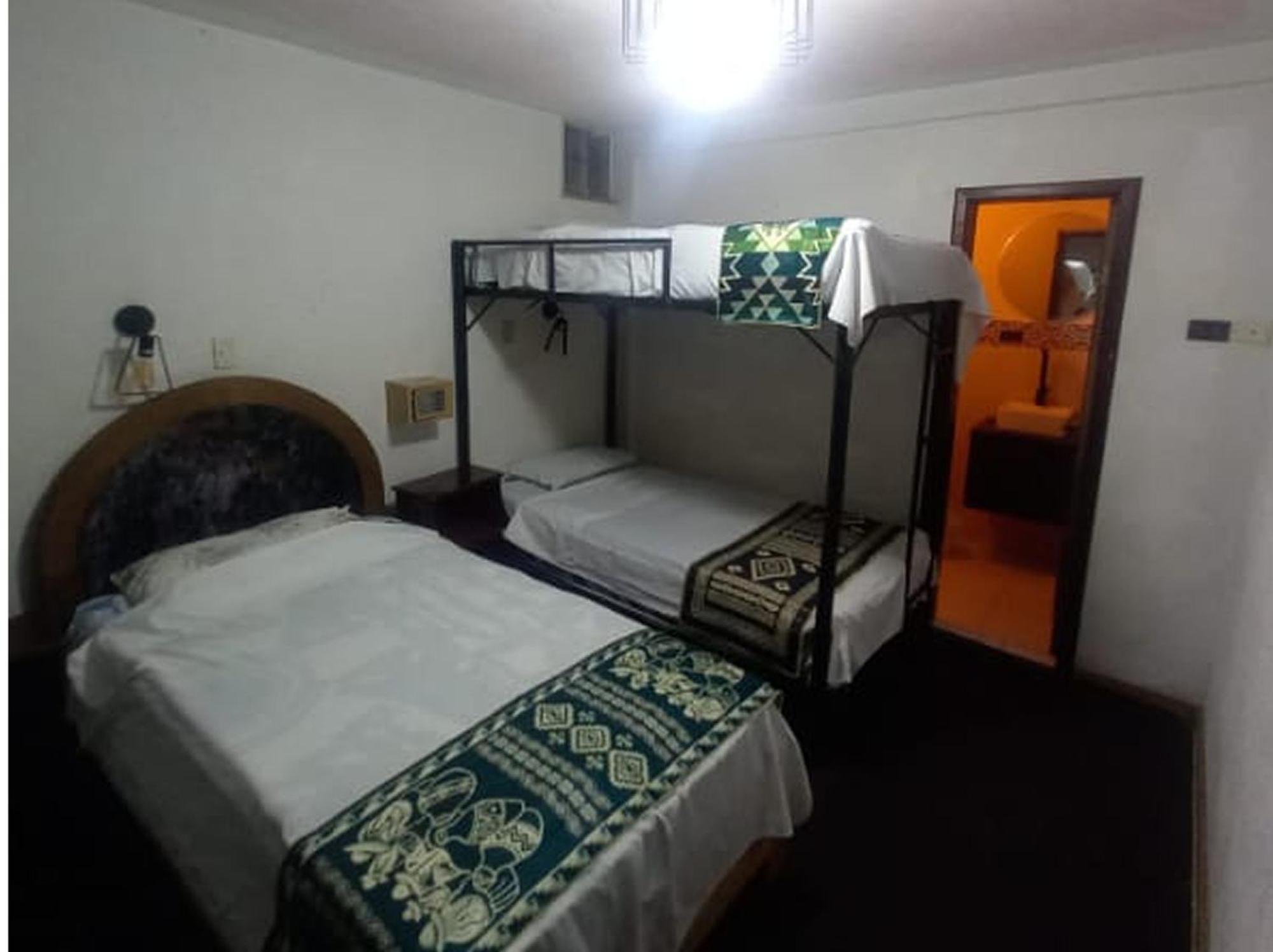 Gh Plaza Hotel Riobamba Room photo